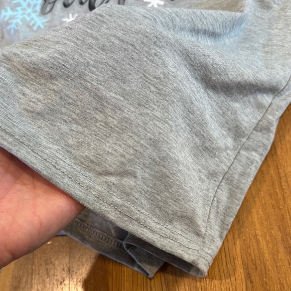 *last chance* Women’s Gray Winter Quarter Long Sleeve Shirt - Picture 11 of 11